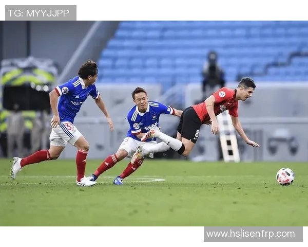 不死鸟与横滨的激烈对决谁能在赛场上展翅高飞 不死鸟与横滨的激烈对决谁能在赛场上展翅高飞