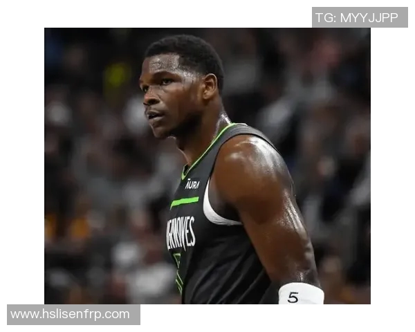 德文布克身高揭秘NBA新星的身体素质与比赛表现分析 德文布克身高揭秘NBA新星的身体素质与比赛表现分析