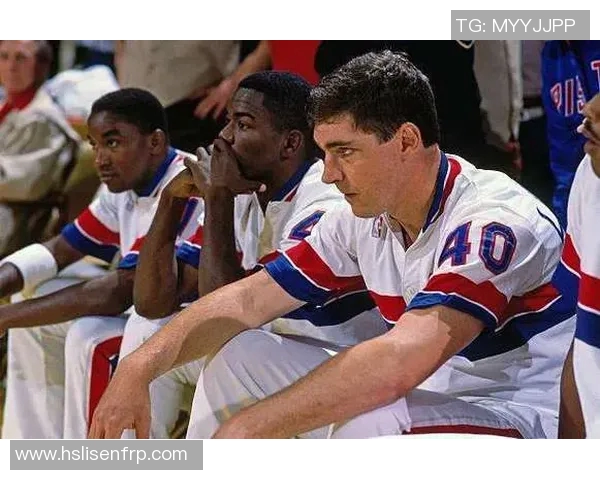 火箭队与银河队巅峰对决谁将赢得这场激烈的篮球盛宴 火箭队与银河队巅峰对决谁将赢得这场激烈的篮球盛宴