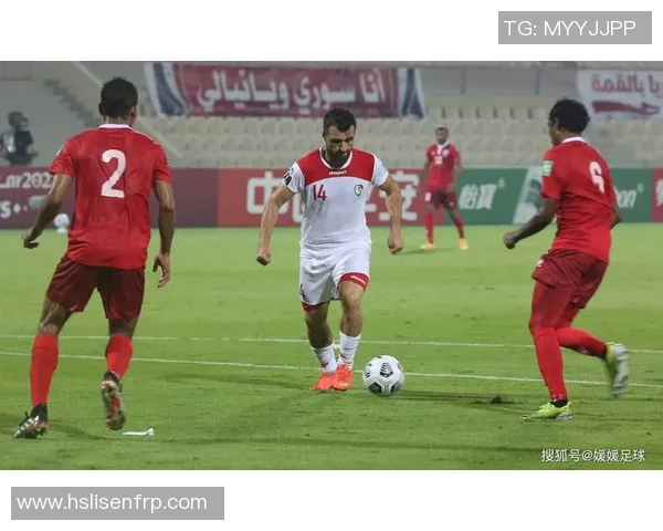 哪个手机应用可以轻松下载足球比赛直播并观看精彩赛事回放